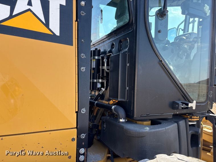 image for item FG2726 2018 Caterpillar 12M3 AWD motor grader