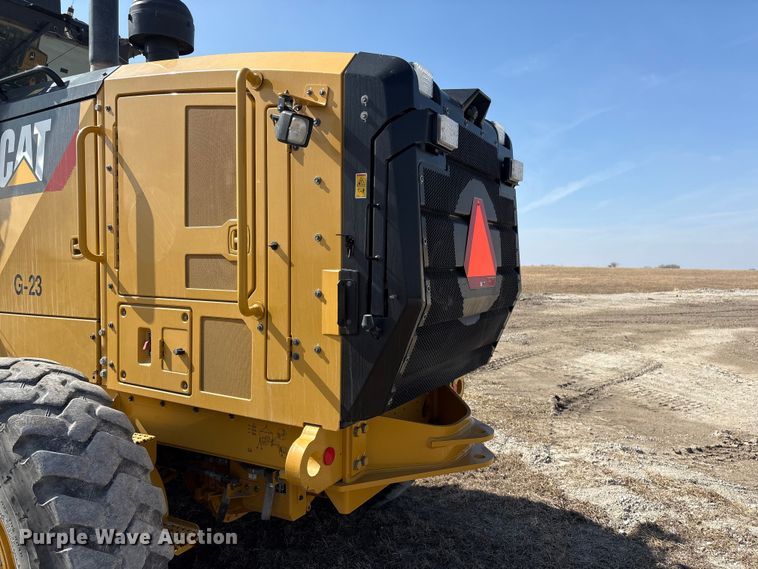 image for item FG2726 2018 Caterpillar 12M3 AWD motor grader