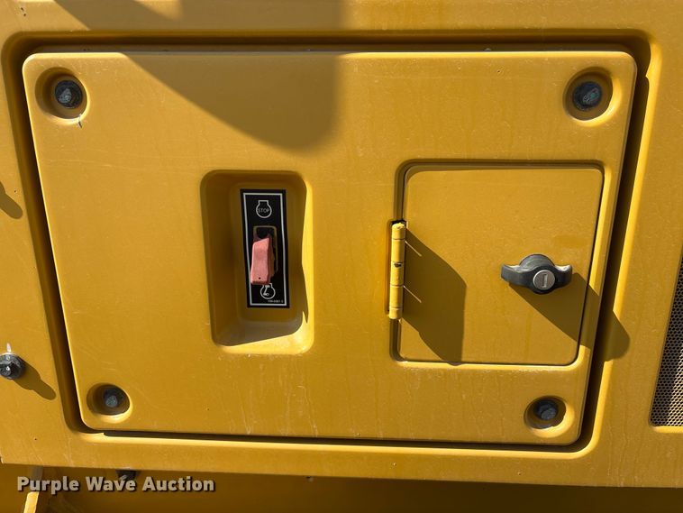 image for item FG2726 2018 Caterpillar 12M3 AWD motor grader