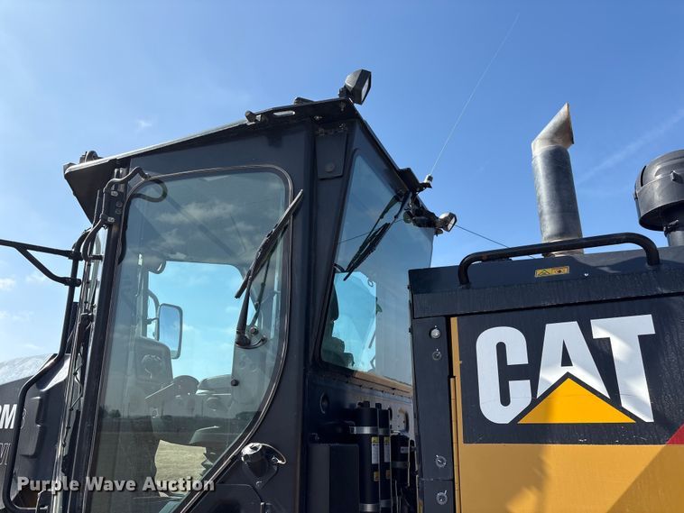 image for item FG2726 2018 Caterpillar 12M3 AWD motor grader