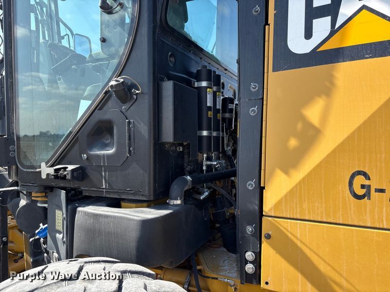 image for item FG2726 2018 Caterpillar 12M3 AWD motor grader