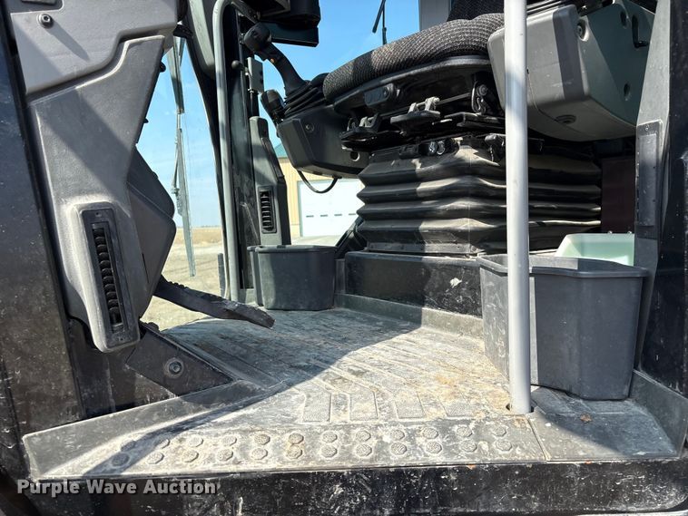 image for item FG2726 2018 Caterpillar 12M3 AWD motor grader