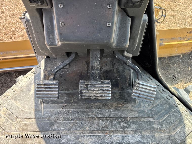 image for item FG2726 2018 Caterpillar 12M3 AWD motor grader