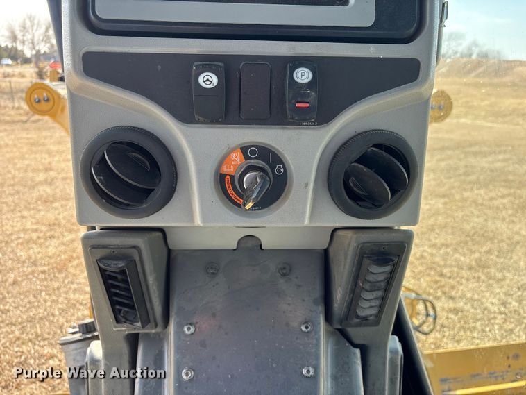 image for item FG2726 2018 Caterpillar 12M3 AWD motor grader