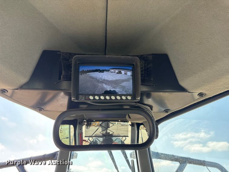 image for item FG2726 2018 Caterpillar 12M3 AWD motor grader