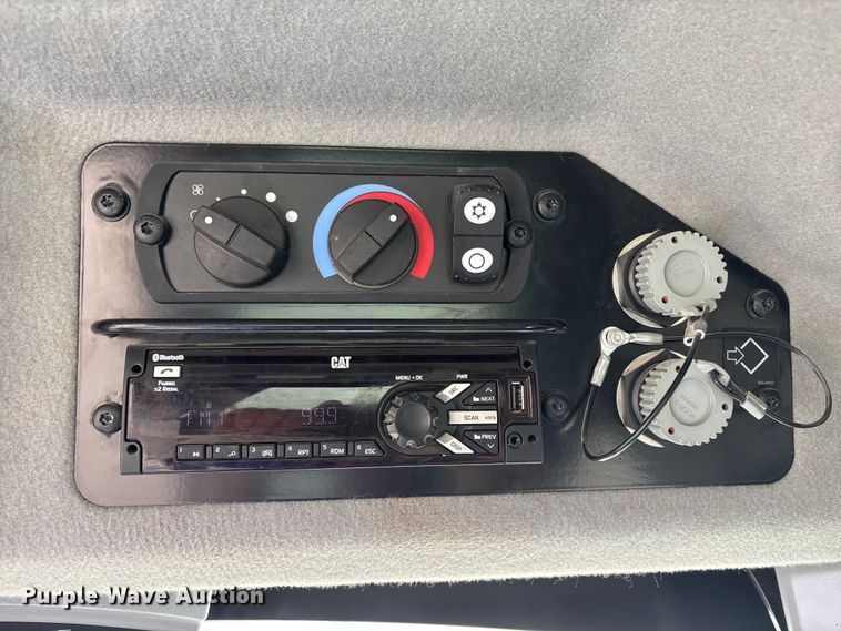 image for item FG2726 2018 Caterpillar 12M3 AWD motor grader