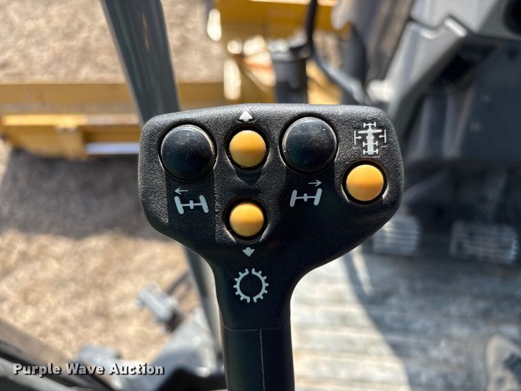 image for item FG2726 2018 Caterpillar 12M3 AWD motor grader