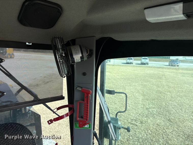 image for item FG2726 2018 Caterpillar 12M3 AWD motor grader