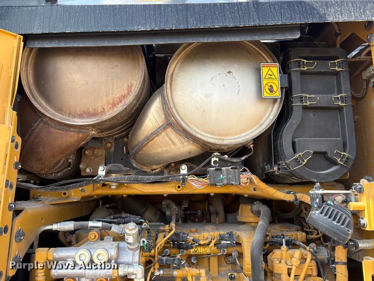 image for item FG2726 2018 Caterpillar 12M3 AWD motor grader