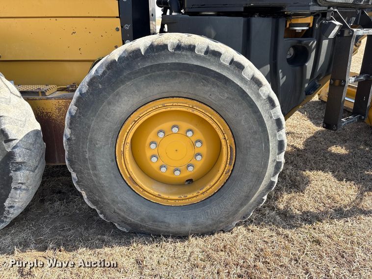 image for item FG2726 2018 Caterpillar 12M3 AWD motor grader