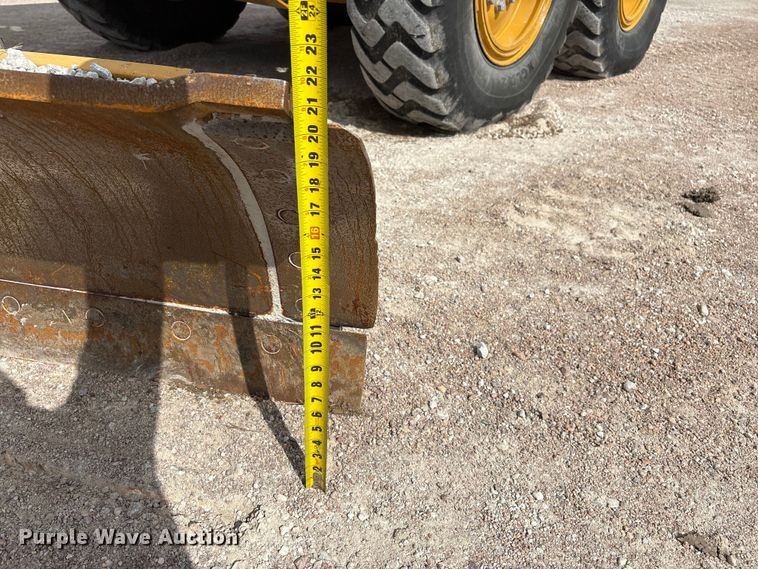 image for item FG2727 2018 Caterpillar 12M3 AWD motor grader