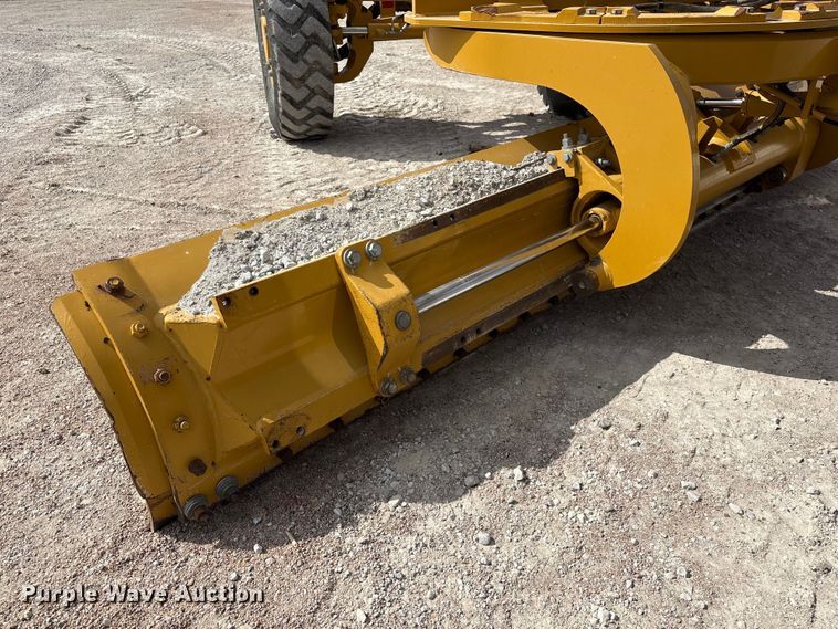 image for item FG2727 2018 Caterpillar 12M3 AWD motor grader