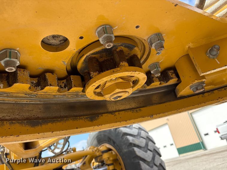 image for item FG2727 2018 Caterpillar 12M3 AWD motor grader