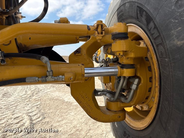 image for item FG2727 2018 Caterpillar 12M3 AWD motor grader