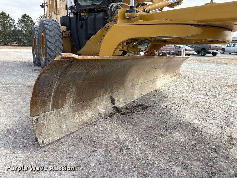 image for item FG2727 2018 Caterpillar 12M3 AWD motor grader