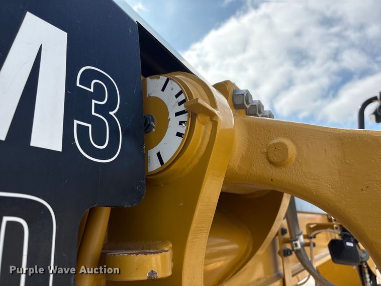 image for item FG2727 2018 Caterpillar 12M3 AWD motor grader