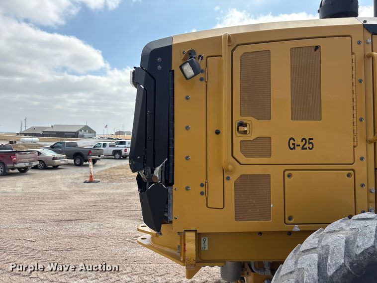 image for item FG2727 2018 Caterpillar 12M3 AWD motor grader