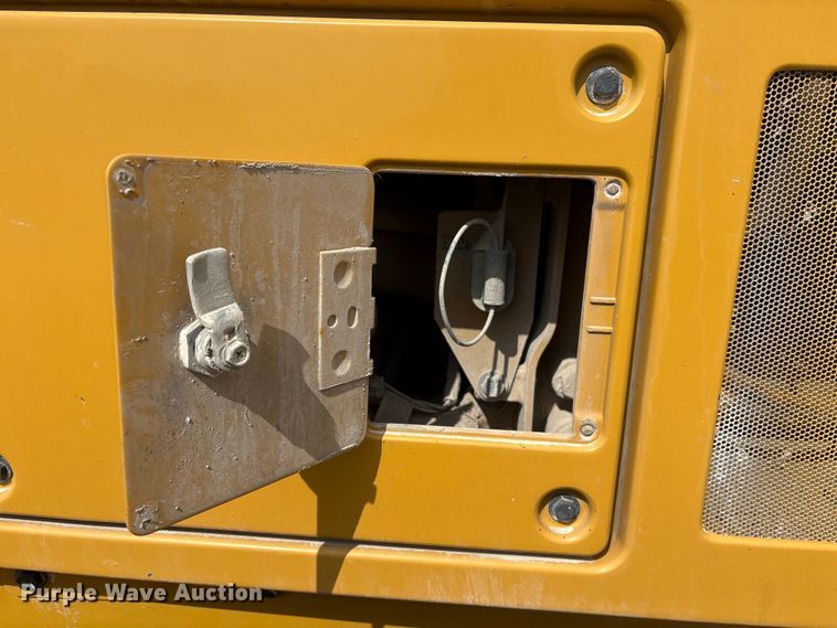 image for item FG2727 2018 Caterpillar 12M3 AWD motor grader