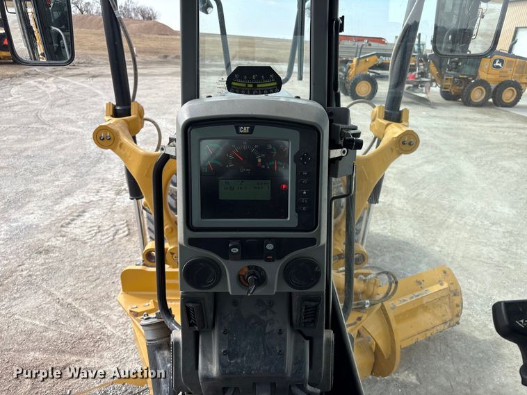 image for item FG2727 2018 Caterpillar 12M3 AWD motor grader