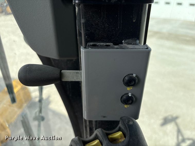 image for item FG2727 2018 Caterpillar 12M3 AWD motor grader