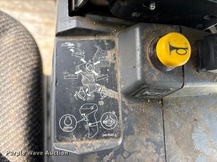 image for item FG2727 2018 Caterpillar 12M3 AWD motor grader