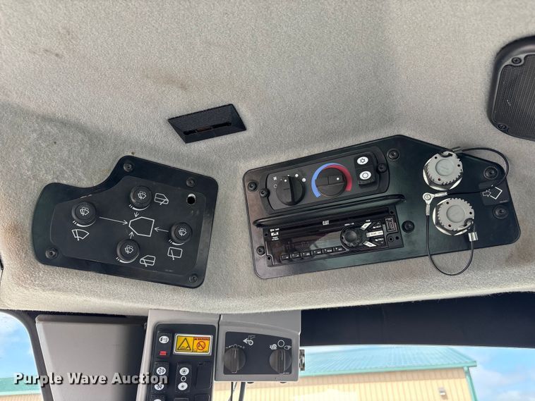 image for item FG2727 2018 Caterpillar 12M3 AWD motor grader