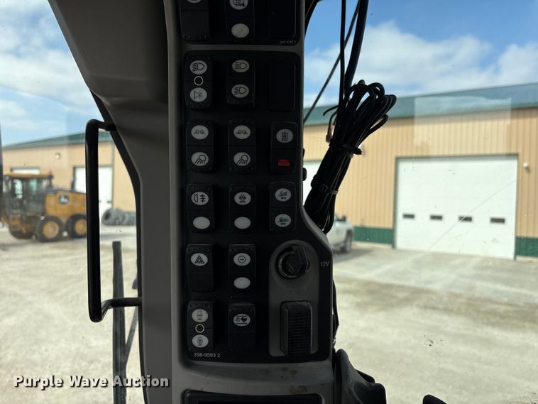 image for item FG2727 2018 Caterpillar 12M3 AWD motor grader