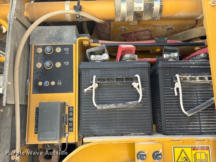 image for item FG2727 2018 Caterpillar 12M3 AWD motor grader