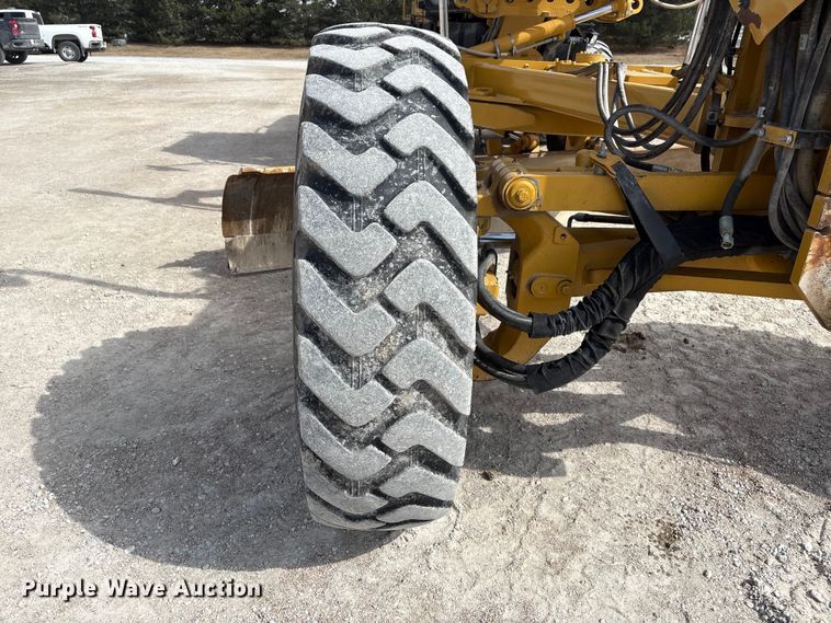 image for item FG2727 2018 Caterpillar 12M3 AWD motor grader