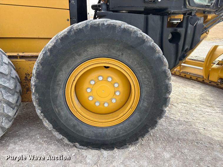 image for item FG2727 2018 Caterpillar 12M3 AWD motor grader