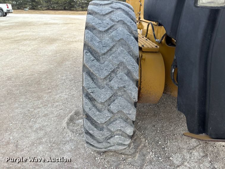 image for item FG2727 2018 Caterpillar 12M3 AWD motor grader