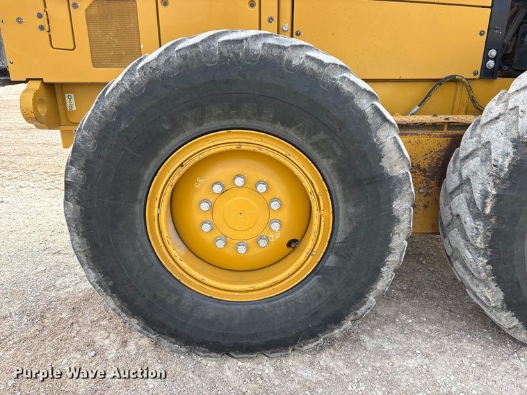 image for item FG2727 2018 Caterpillar 12M3 AWD motor grader