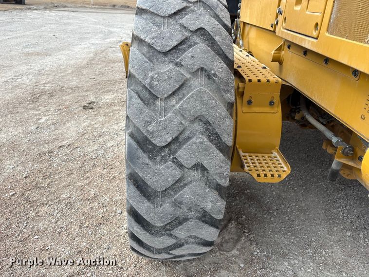 image for item FG2727 2018 Caterpillar 12M3 AWD motor grader