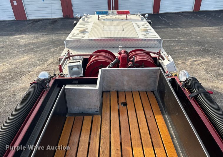 image for item FI0137 1985 Hahn HCP17 pumper fire truck