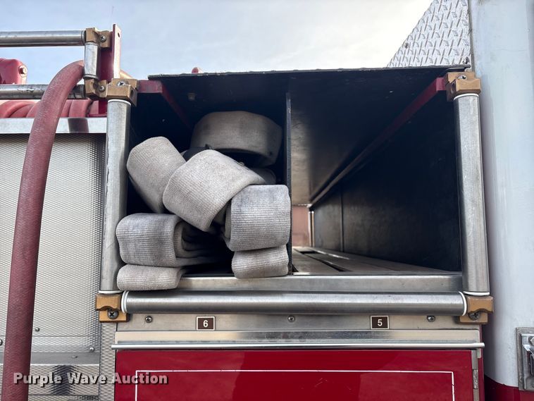 image for item FI0137 1985 Hahn HCP17 pumper fire truck