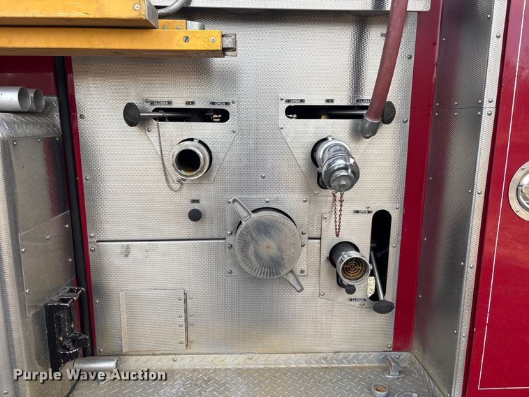 image for item FI0137 1985 Hahn HCP17 pumper fire truck