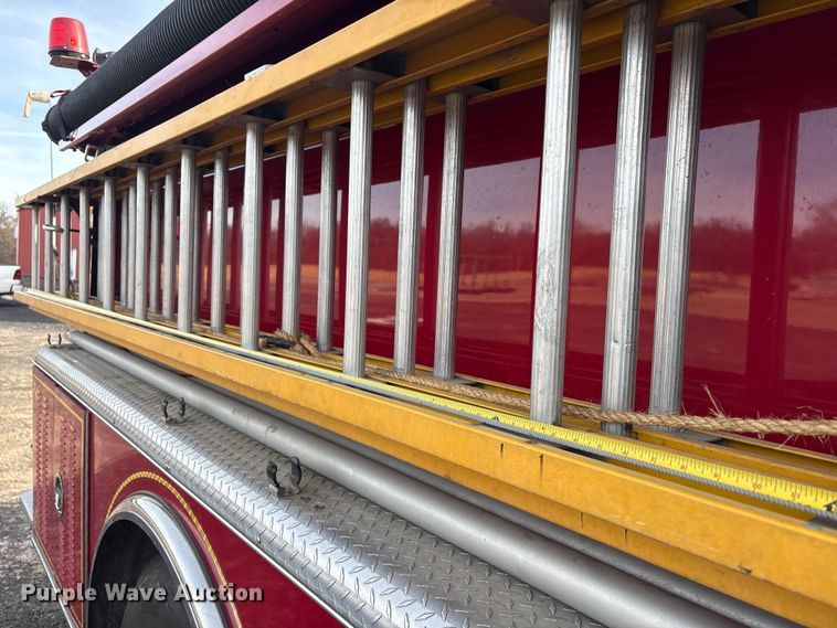 image for item FI0137 1985 Hahn HCP17 pumper fire truck