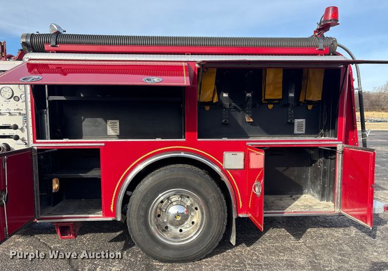 image for item FI0137 1985 Hahn HCP17 pumper fire truck