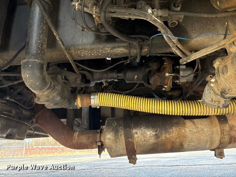 image for item FI0137 1985 Hahn HCP17 pumper fire truck