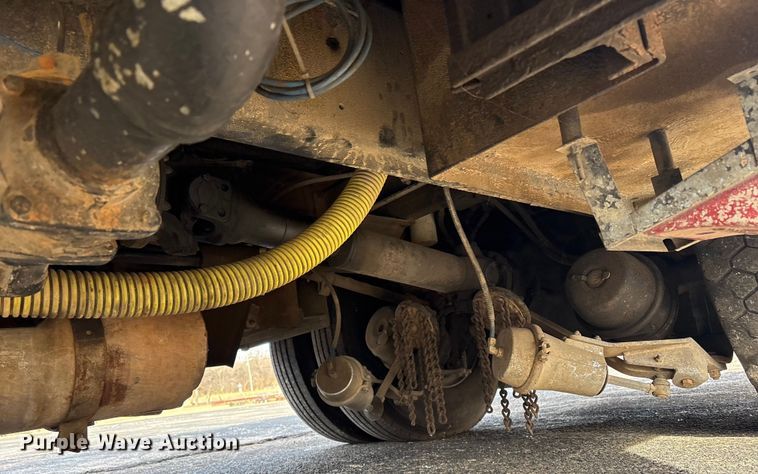 image for item FI0137 1985 Hahn HCP17 pumper fire truck