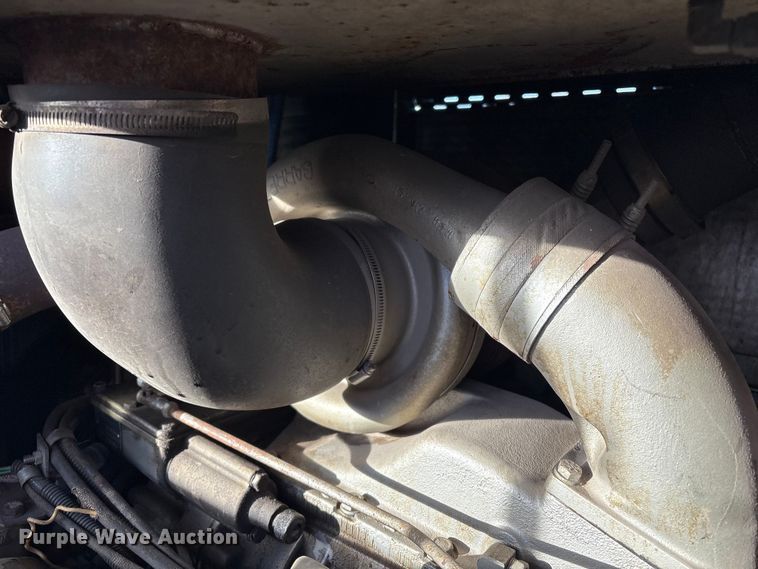 image for item FI0137 1985 Hahn HCP17 pumper fire truck