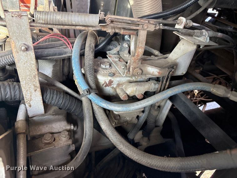 image for item FI0137 1985 Hahn HCP17 pumper fire truck