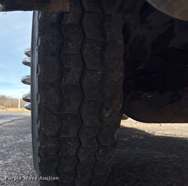 image for item FI0137 1985 Hahn HCP17 pumper fire truck