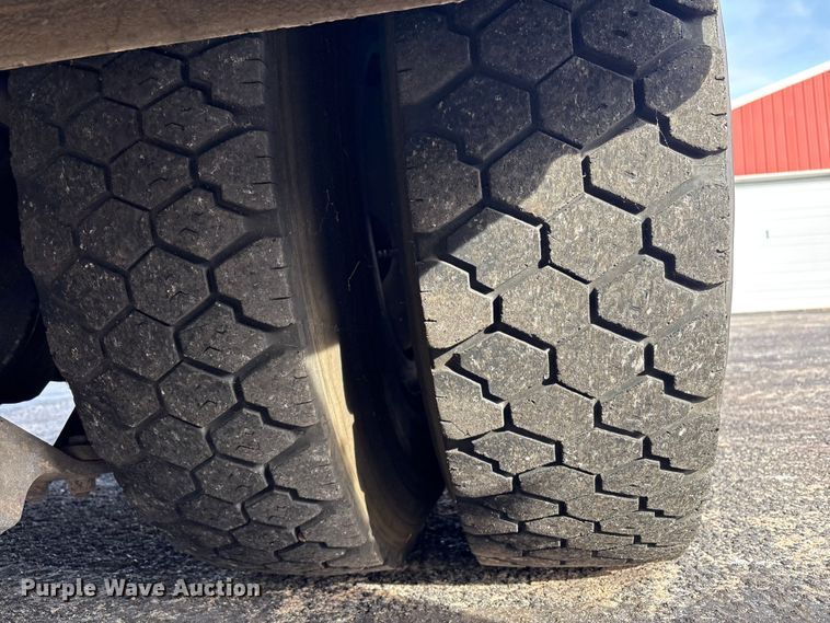 image for item FI0137 1985 Hahn HCP17 pumper fire truck