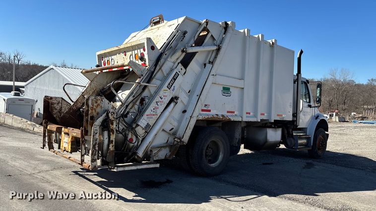 image for item FI0863 2009 Freightliner Business Class M2 refuse truck