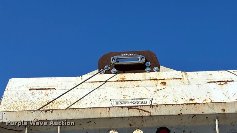 image for item FI0863 2009 Freightliner Business Class M2 refuse truck