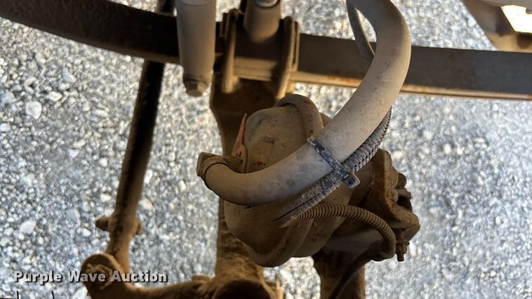 image for item FI0863 2009 Freightliner Business Class M2 refuse truck