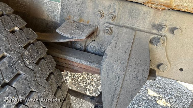 image for item FI0863 2009 Freightliner Business Class M2 refuse truck