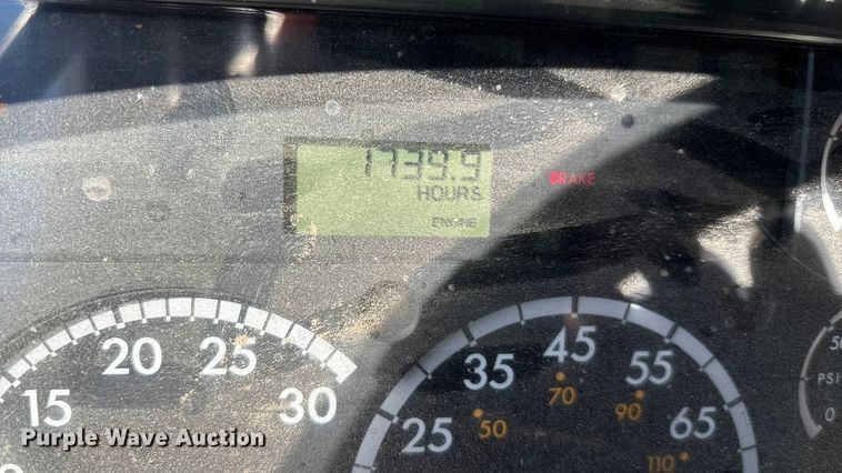 image for item FI0863 2009 Freightliner Business Class M2 refuse truck