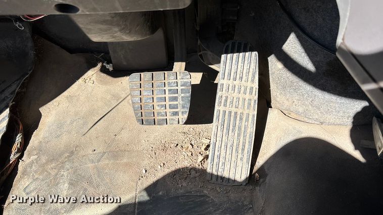 image for item FI0863 2009 Freightliner Business Class M2 refuse truck